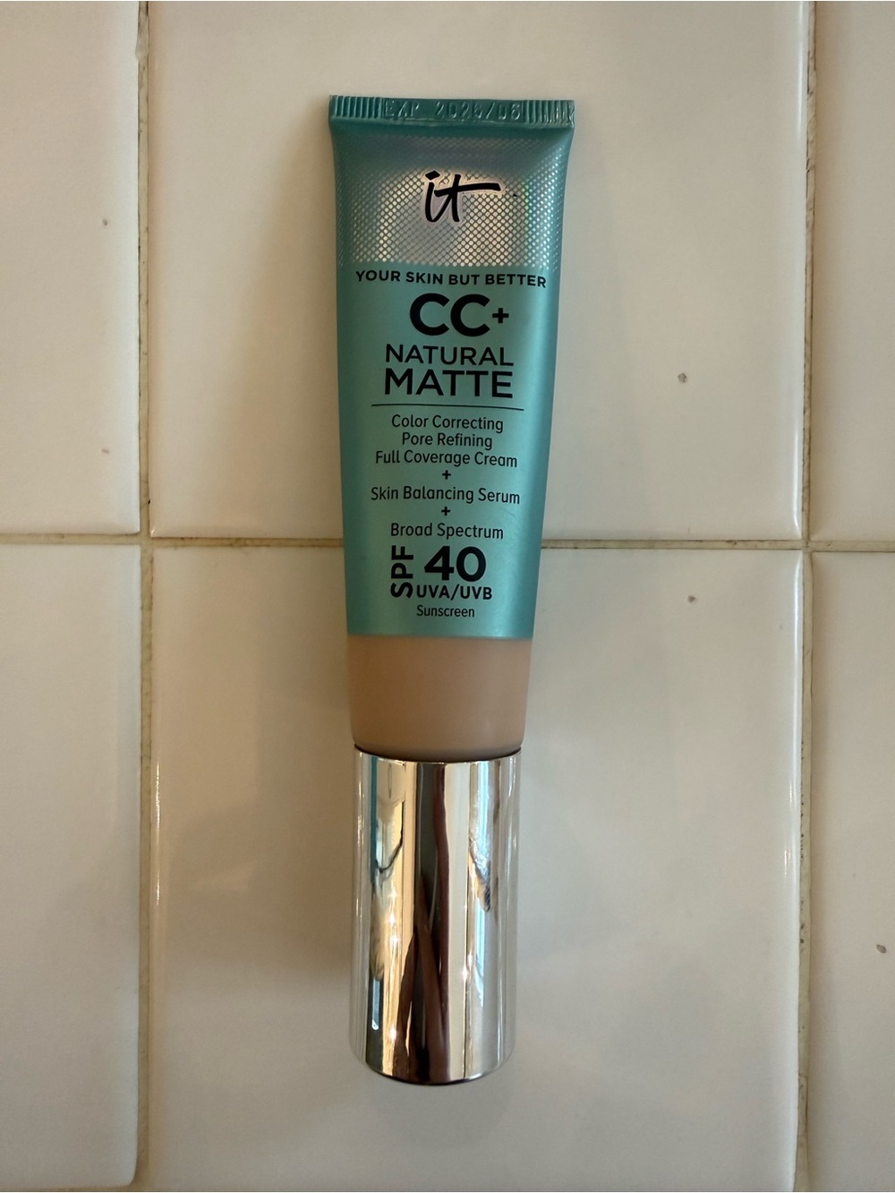 it cosmetics CC+ Natural Matte Foundation - Fair - Used 1x w/ Box - Picture 4 of 6
